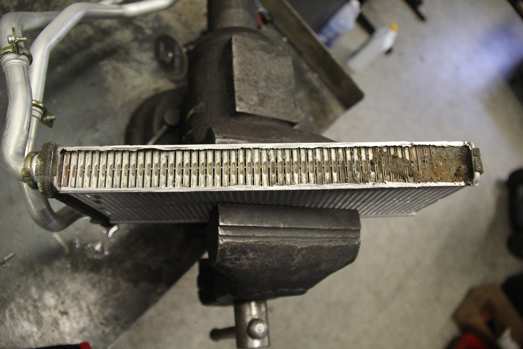 Land Rover Heater Core LR3 & Range Rover Sport Henry's Auto Foreign